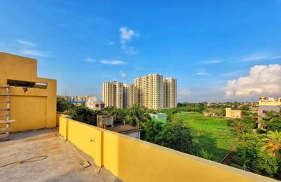 Balcony Image of 1377 Sq.ft 3 BHK Apartment / Flat for sale in Patuli Kolkata for Rs. 8200000