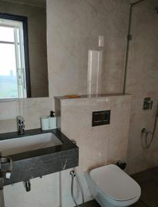 Bathroom Image of 2200 Sq.ft 4 BHK Apartment / Flat for rent in Piramal Mahalaxmi South Tower, Worli Mumbai for Rs. 400088