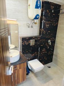 Bathroom Image of 2160 Sq.ft 3 BHK Builder Floor for rent in Vipul World Luxury Floors, Sector 48 Gurgaon for Rs. 55000