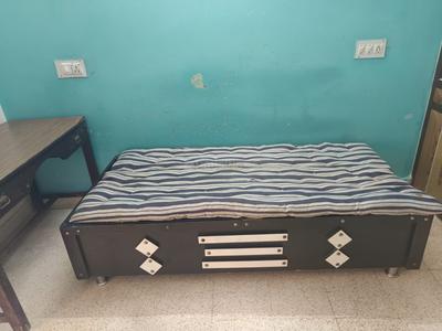 Bedroom Image of 1200 Sq.ft 1 RK Builder Floor for rent in Old Padra Road Vadodara for Rs. 8500