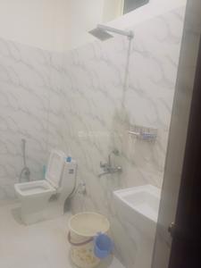 Bathroom Image of 1600 Sq.ft 1 BHK Independent House for rent in Motichur Range Dehradun for Rs. 15000
