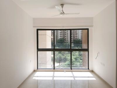 Living Room Image of 900 Sq.ft 2 BHK Apartment / Flat for rent in Lodha Splendora Riverview, Kasarvadavali Thane for Rs. 29000