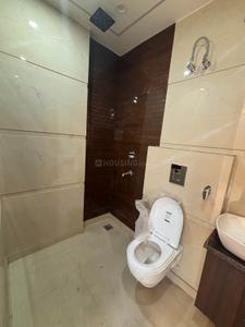 Image of 1300 Sq.ft 3 BHK Builder Floor for rent in Ramesh Nagar, New Delhi for Rs. 55000