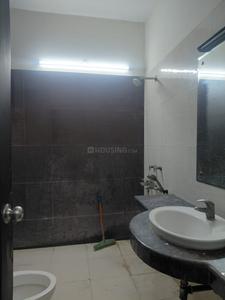 Bathroom Image of 1800 Sq.ft 2 BHK Builder Floor for rent in Sector 46 Noida for Rs. 32000