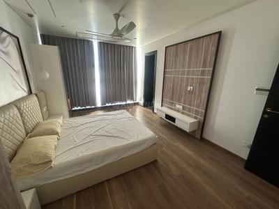 Bedroom Image of 3800 Sq.ft 4.5 BHK Apartment / Flat for sale in Panchshil Township, Kharadi Pune for Rs. 65000000