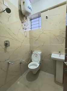 Bathroom Image of 1550 Sq.ft 2 BHK Builder Floor for rent in Amausi Lucknow for Rs. 25500
