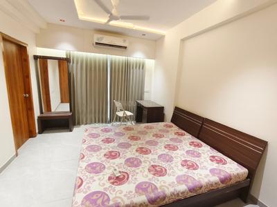 Bedroom Image of 1600 Sq.ft 3 BHK Apartment / Flat for rent in Pramukh Omkar Rivanta 1, Randesan Gandhinagar for Rs. 45000