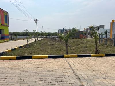 Image of 600 Sq.ft Residential Plot / Land for sale in Red Hills, Chennai for Rs. 1800000