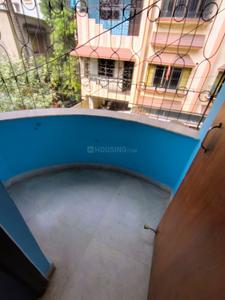 Balcony Image of 800 Sq.ft 2 BHK Builder Floor for rent in New Alipore Kolkata for Rs. 13500