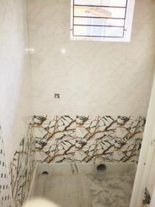 Bathroom Image of 805 Sq.ft 2 BHK Apartment / Flat for sale in Paschim Putiary Kolkata for Rs. 3300000
