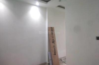 Bedroom Image of 680 Sq.ft 2 BHK Builder Floor for sale in Govindpuri New Delhi for Rs. 4500000
