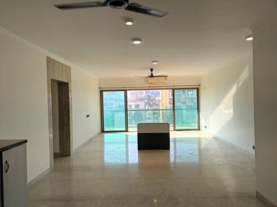 Living Room Image of 2800 Sq.ft 4 BHK Apartment / Flat for sale in Santacruz West Mumbai for Rs. 115000000