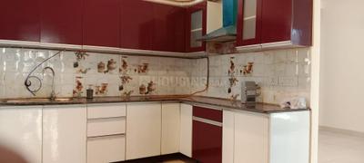 Kitchen Image of 1700 Sq.ft 3 BHK Apartment / Flat for rent in Gaurs Sports Wood, Sector 79 Noida for Rs. 40000