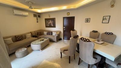 Living Room Image of 800 Sq.ft 2 BHK Apartment / Flat for sale in DLF Princeton Estate, Sector 53 Gurgaon for Rs. 24000000