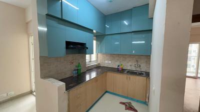 Kitchen Image of 920 Sq.ft 2.5 BHK Apartment / Flat for rent in Amrapali Dream Valley 2, Noida Extension Greater Noida for Rs. 18800
