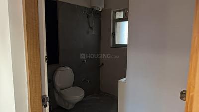 Image of 1850 Sq.ft 3 BHK Apartment / Flat for rent in Adani The Meadows, Shantigram, Ahmedabad for Rs. 55000