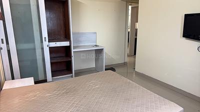 Bedroom Image of 931 Sq.ft 2 BHK Apartment / Flat for sale in Magarpatta City Iris, Magarpatta City Pune for Rs. 14500000
