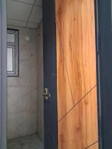 Common Bathroom Image of 1724 Sq.ft 3 BHK Apartment / Flat for sale in Vantara Elite Luxury Homes, Sector 102 Noida for Rs. 9000002