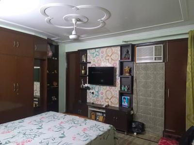 Bedroom Image of 1800 Sq.ft 3 BHK Builder Floor for sale in Mahavir Enclave New Delhi for Rs. 14000000