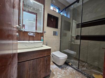 Bathroom Image of 1350 Sq.ft 3 BHK Builder Floor for sale in Surajmal Vihar New Delhi for Rs. 31000000
