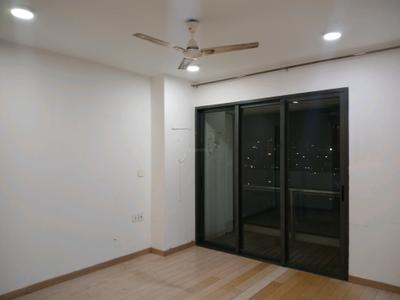 Bedroom Image of 1000 Sq.ft 2 BHK Apartment / Flat for rent in Colaba Mumbai for Rs. 150000