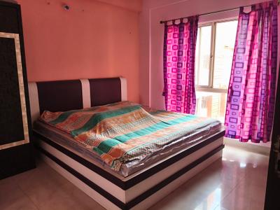 Bedroom Image of 1000 Sq.ft 2 BHK Apartment / Flat for rent in Chinar Park Kolkata for Rs. 21000