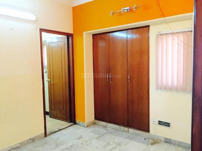Bedroom Image of 700 Sq.ft 1 BHK Builder Floor for rent in Savlani And Associates Savlani Homes-3 Block E, Greater Kailash II New Delhi for Rs. 35000