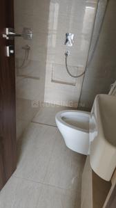 Bathroom Image of 550 Sq.ft 1 BHK Apartment / Flat for sale in Hiranandani Regent Hill A B C D And E Wing, Powai Mumbai for Rs. 19000000