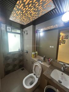 Bathroom Image of 796 Sq.ft 2 BHK Apartment / Flat for rent in Kalpataru Sunrise, Thane West Thane for Rs. 38000