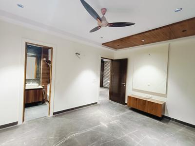 Bedroom Image of 2000 Sq.ft 3 BHK Builder Floor for rent in Karkardooma New Delhi for Rs. 51500