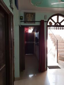 Hall Image of 900 Sq.ft 2 BHK Builder Floor for rent in New Ashok Nagar New Delhi for Rs. 18500