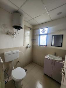 Bathroom Image of 920 Sq.ft 3 BHK Apartment / Flat for rent in Habitat Prime, Sector 99A Gurgaon for Rs. 32000
