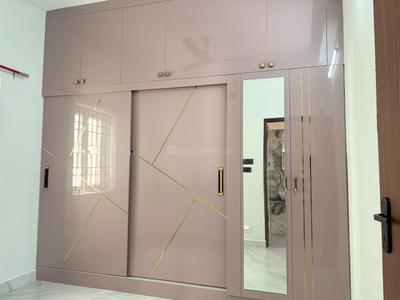 Bedroom Image of 1200 Sq.ft 2 BHK Apartment / Flat for rent in Sholinganallur Chennai for Rs. 25000