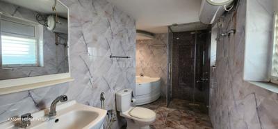 Bathroom Image of 4500 Sq.ft 5 BHK Apartment / Flat for sale in Solitaire Unity, Kondapur Hyderabad for Rs. 41500000