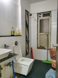 Common Bathroom Image of 1180 Sq.ft 3 BHK Apartment / Flat for rent in Rosa Bella, Hiranandani Estate Thane for Rs. 60000