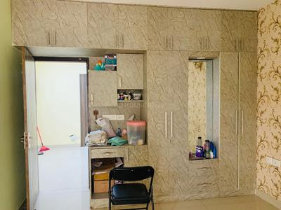 Bathroom Image of 1050 Sq.ft 2 BHK Apartment / Flat for rent in Paramount Emotions, Noida Extension Greater Noida for Rs. 21000
