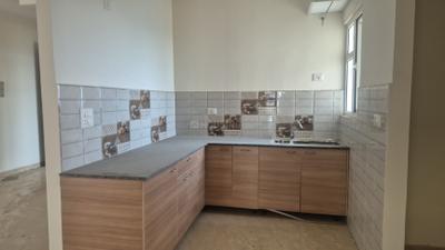 Kitchen Image of 1375 Sq.ft 3 BHK Apartment / Flat for sale in 16th Parkview Gaur Yamuna City, Yeida Greater Noida for Rs. 10000000