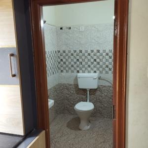 Bathroom Image of 1500 Sq.ft 2 BHK Independent House for rent in Ameenpur Sangareddy for Rs. 20000