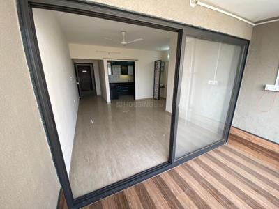 Bedroom Image of 1100 Sq.ft 2 BHK Apartment / Flat for rent in Mantra Montana, Dhanori Pune for Rs. 26000