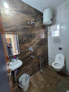 Bathroom Image of 1650 Sq.ft 3 BHK Apartment / Flat for rent in Narendra Nagar Extension Nagpur for Rs. 39000