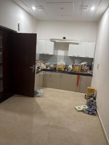 Kitchen Image of 650 Sq.ft 2 BHK Independent House for rent in Utrathiya Zirakpur for Rs. 9000