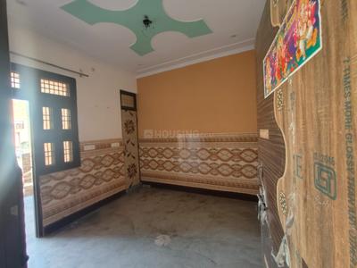 Bedroom Image of 720 Sq.ft 2 BHK Apartment / Flat for rent in Mansarovar Park Lalkua, Lal Kuan Ghaziabad for Rs. 7500