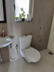 Image of 1350 Sq.ft 2.5 BHK Apartment / Flat for rent in Adani The Meadows, Shantigram, Ahmedabad for Rs. 42000