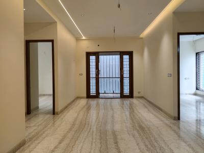 Living Room Image of 1550 Sq.ft 3 BHK Apartment / Flat for sale in Nungambakkam Chennai for Rs. 27500001