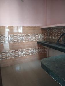 Bathroom Image of 1200 Sq.ft 2 BHK Builder Floor for rent in Khyora Kanpur for Rs. 8500