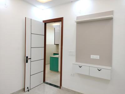 Bedroom Image of 915 Sq.ft 3 BHK Builder Floor for sale in Raju Parak Extension New Delhi for Rs. 7500000