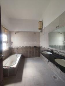 Image of 4000 Sq.ft 4 BHK Villa for rent in Vasudeva Lalitha Bloomfield, Khaja Guda, Hyderabad for Rs. 100000
