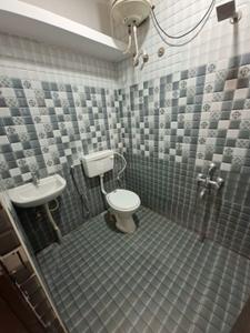 Bathroom Image of 1000 Sq.ft 3 BHK Apartment / Flat for rent in Vivek Nagar Bengaluru for Rs. 36000
