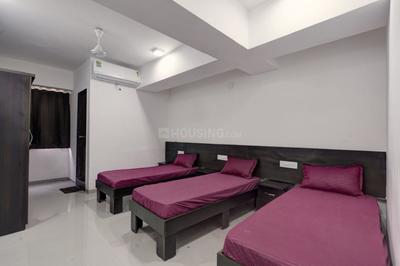 Bedroom Image of Shiv PG in Gota, Ahmedabad