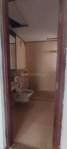 Bathroom Image of 1200 Sq.ft 2 BHK Apartment / Flat for rent in Ambuja Upohar The Condoville , Pancha Sayar Kolkata for Rs. 37000